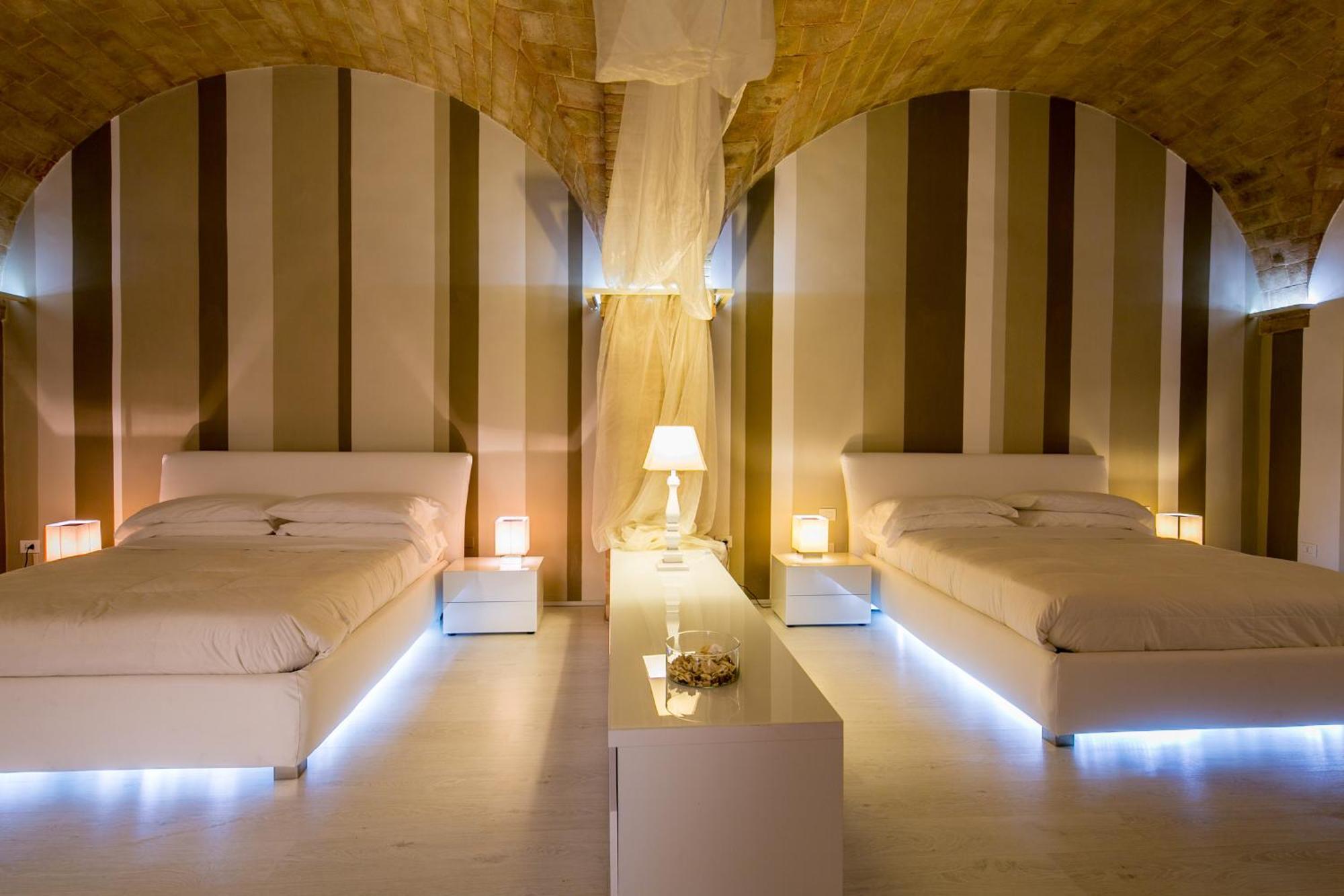 Hotel Degli Affreschi Монтефалко Стая снимка