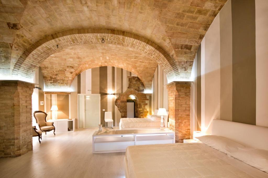 Hotel Degli Affreschi Монтефалко Стая снимка