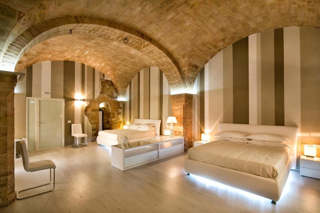 Hotel Degli Affreschi Монтефалко Стая снимка